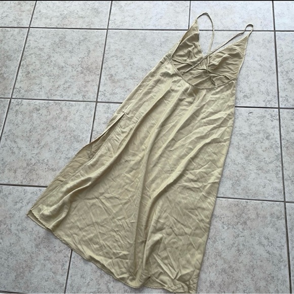 Vintage Victoria’s Secret silky golden Long maxi slip Negligee y2k Nightgown L - Picture 6 of 11